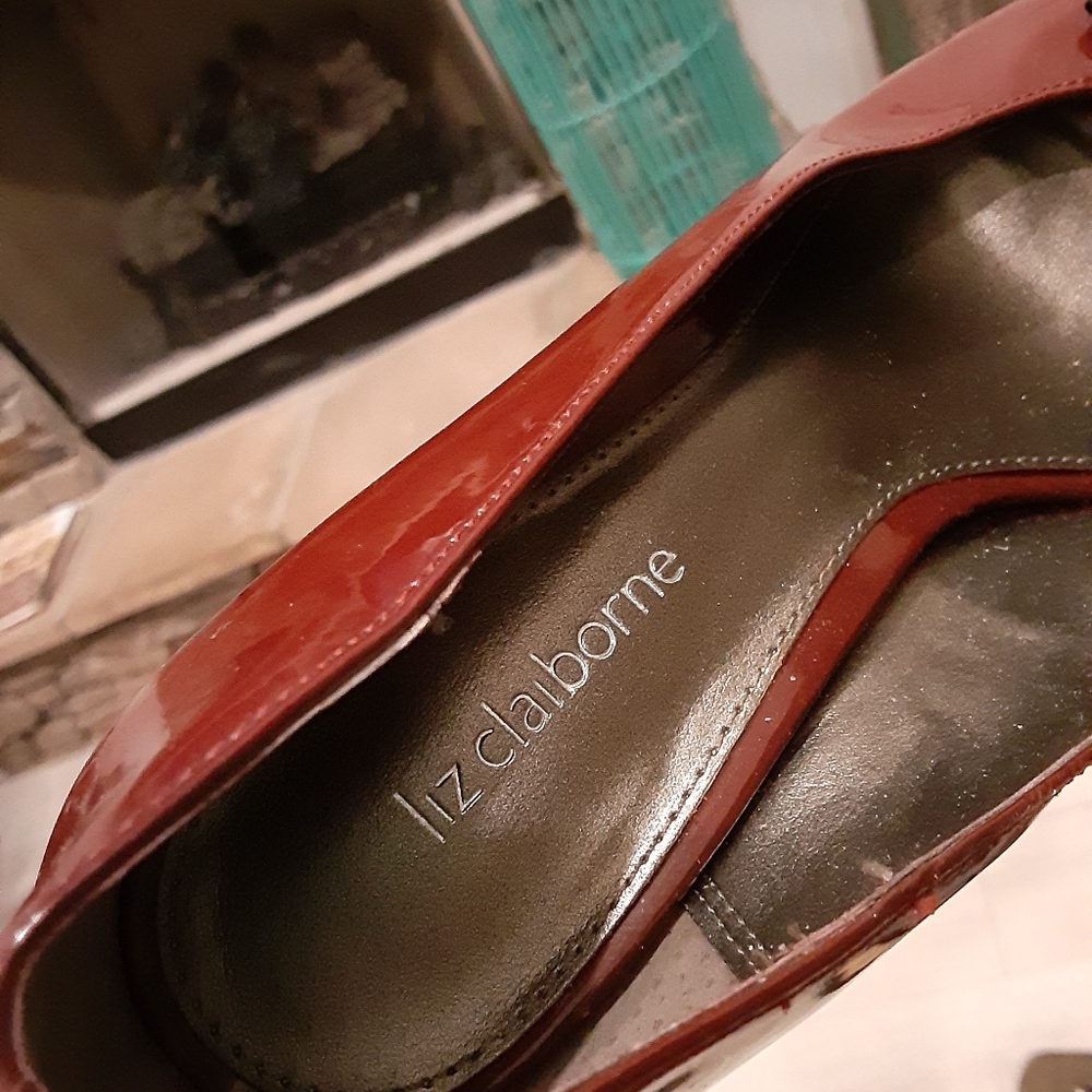 Shoes - Picture 2 of 10